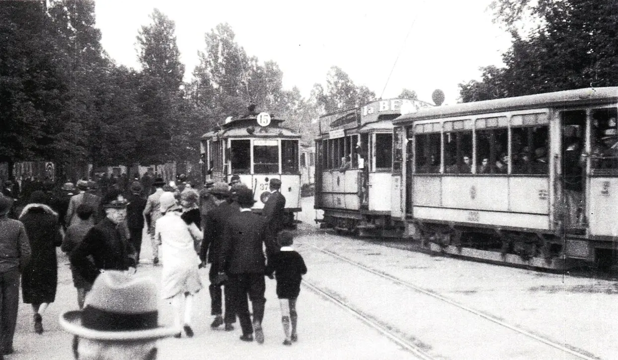 Ippodromo, 1924, piazzale dello Sport, Capolinea tranviario in piazzale dello Sport, inizio di viale Caprilli.